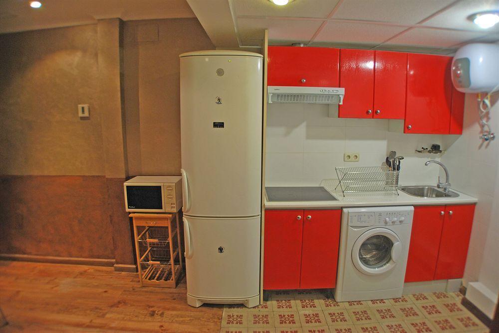 מדריד Apartamentos Aqui Me Quedo מראה חיצוני תמונה