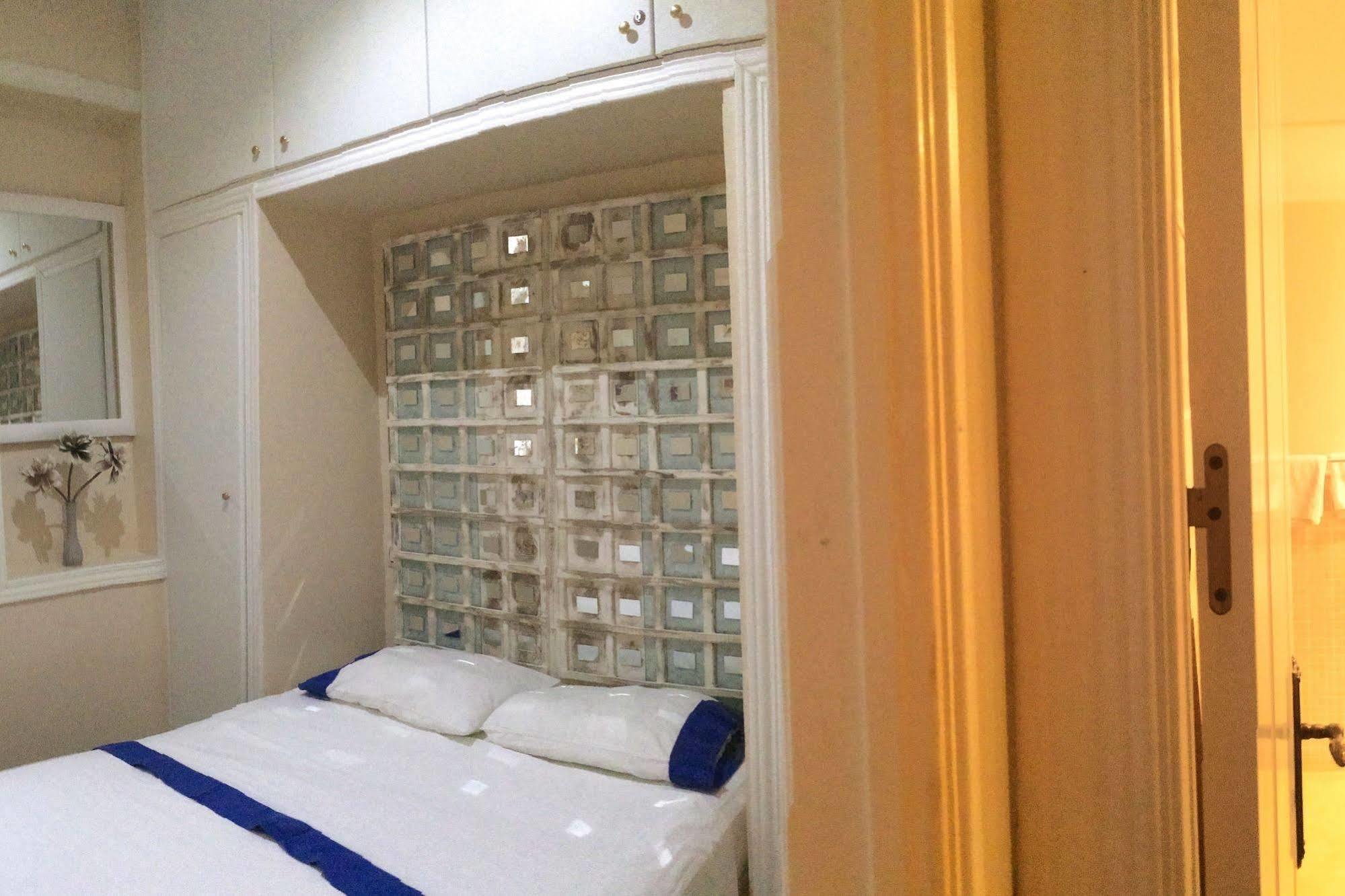 מדריד Apartamentos Aqui Me Quedo מראה חיצוני תמונה